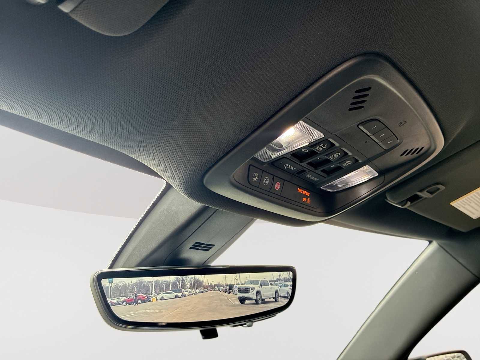 Certified 2023 Chevrolet Traverse RS image 36