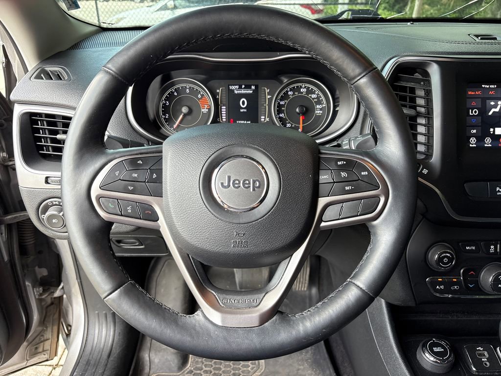 Used 2019 Jeep Cherokee Latitude Plus w/ Comfort/Convenience Group AWD/4WD image 14