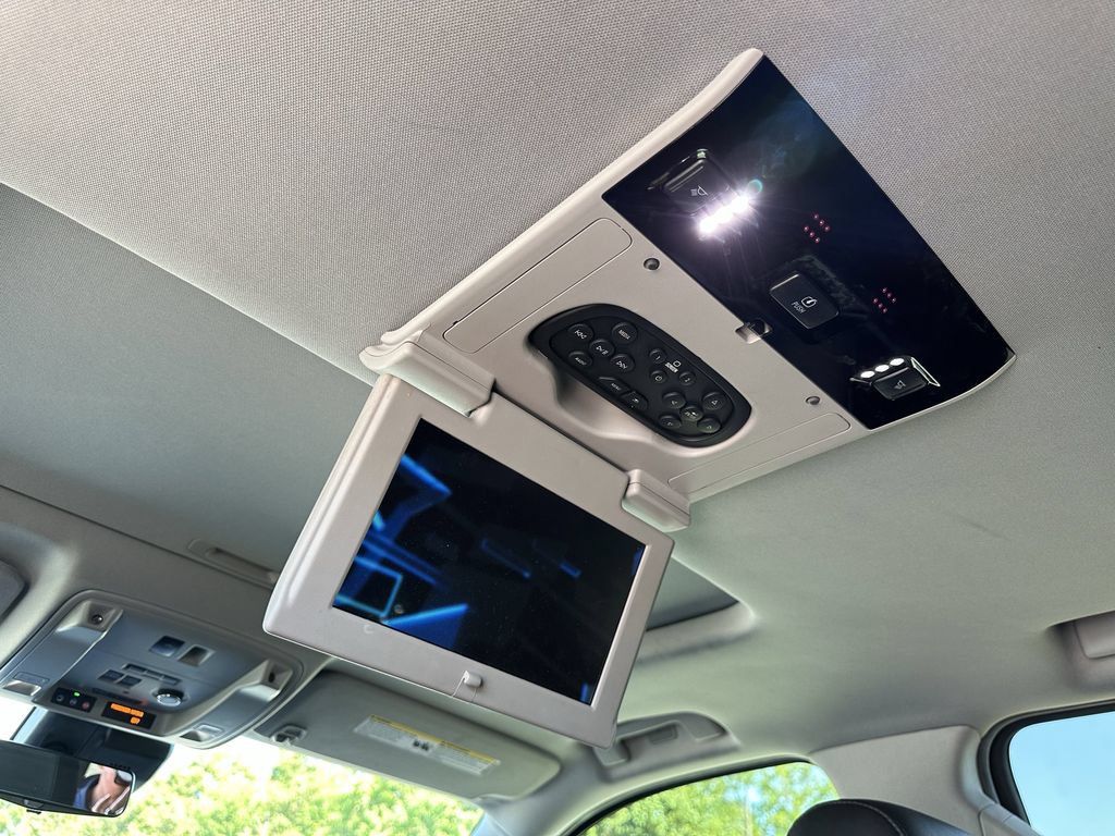 Used 2020 Cadillac Escalade Luxury AWD/4WD image 20