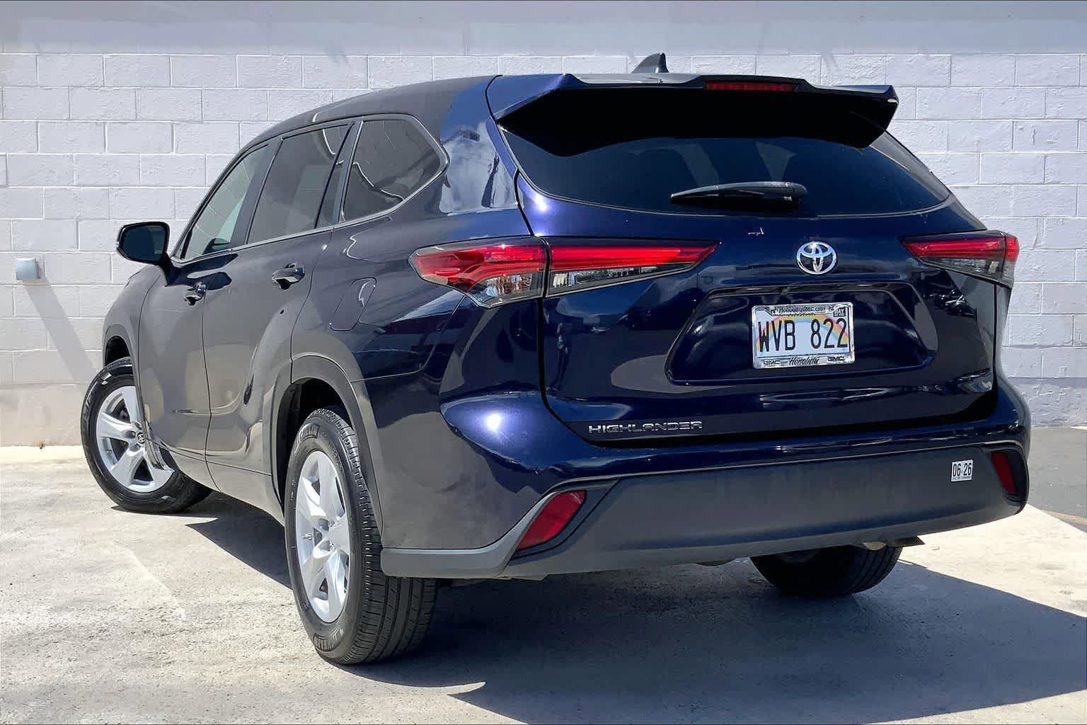 Used 2023 Toyota Highlander L image 5