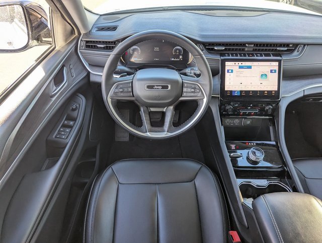 Used 2023 Jeep Grand Cherokee L Limited w/ Trailer Tow Group (B) image 28