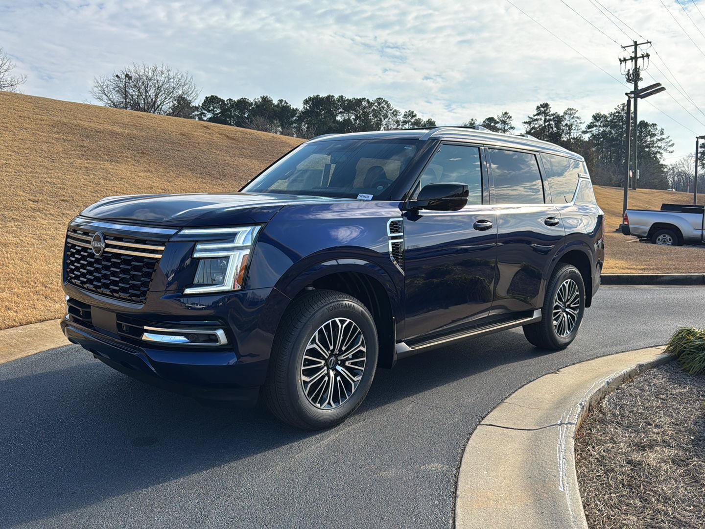 New 2026 Nissan Armada SL w/ Captain's Chari Seat Package RWD image 1