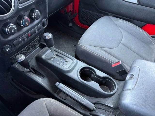 Used 2018 Jeep Wrangler Rubicon AWD/4WD image 35