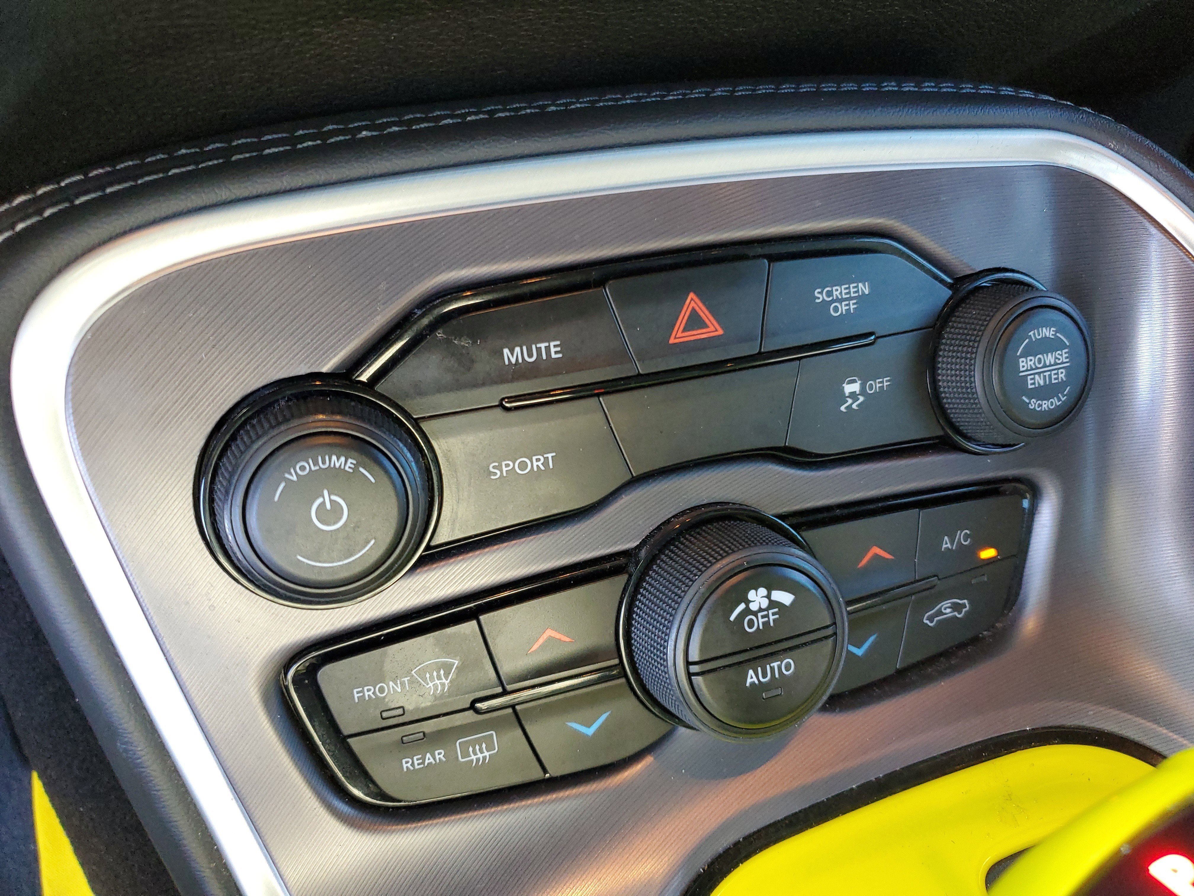 Used 2020 Dodge Challenger SXT image 24