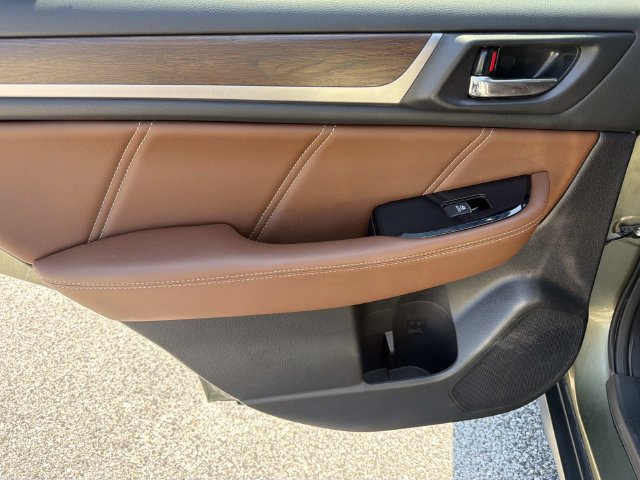 Used 2018 Subaru Outback 3.6R Touring w/ Protection Package #1 AWD/4WD image 18