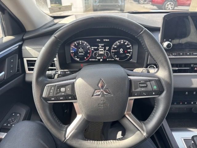 Used 2024 Mitsubishi Outlander SEL AWD/4WD image 8