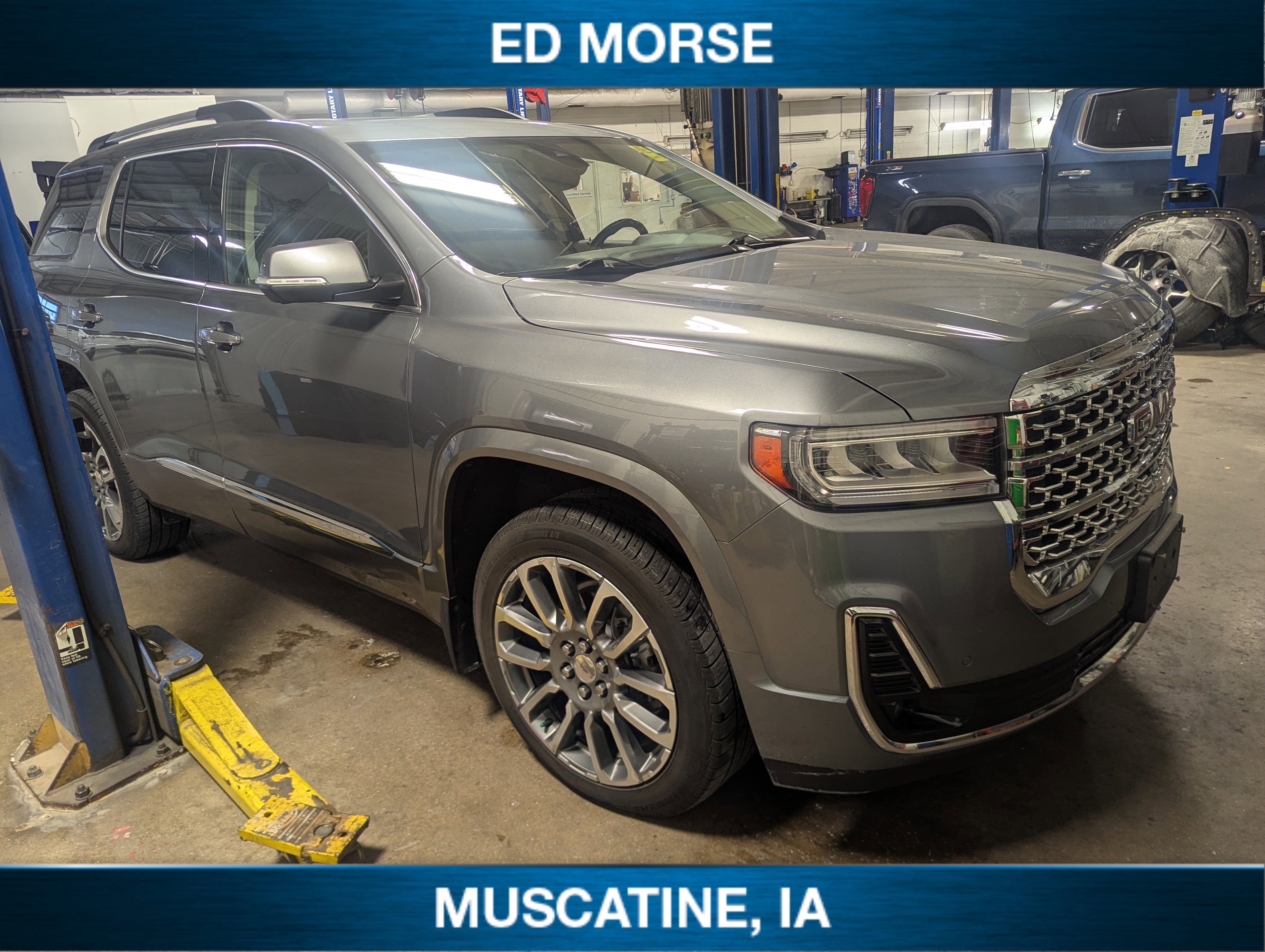 Certified 2021 GMC Acadia Denali w/ Denali Ultimate Package image 2