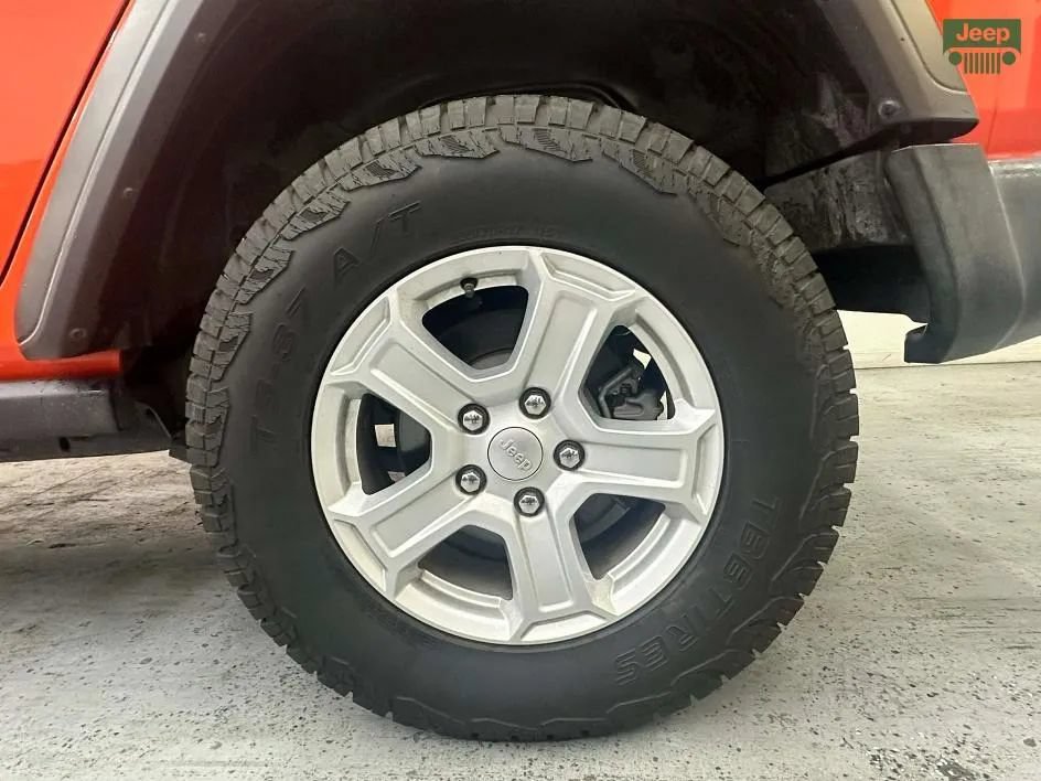 Used 2019 Jeep Wrangler Unlimited Sport S AWD/4WD image 28