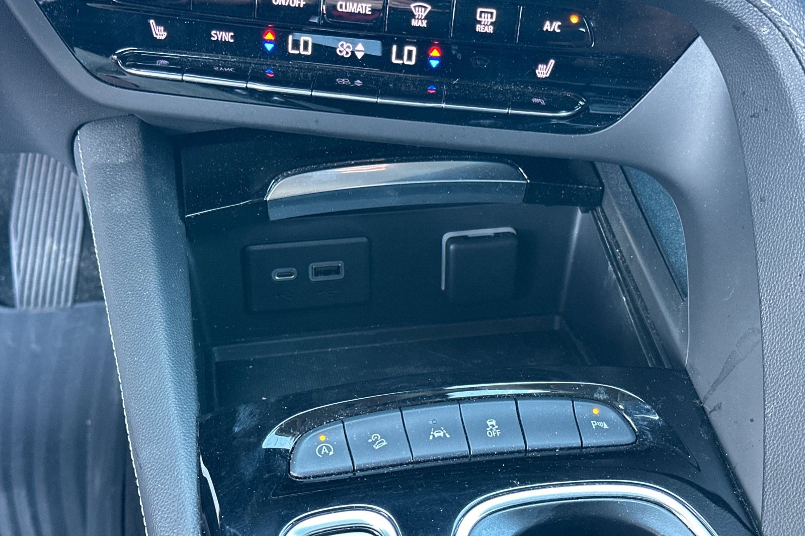 Used 2022 Buick Envision Preferred image 30