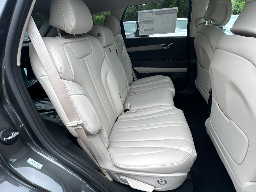 New 2026 Genesis GV80 2.5T Select AWD/4WD image 17