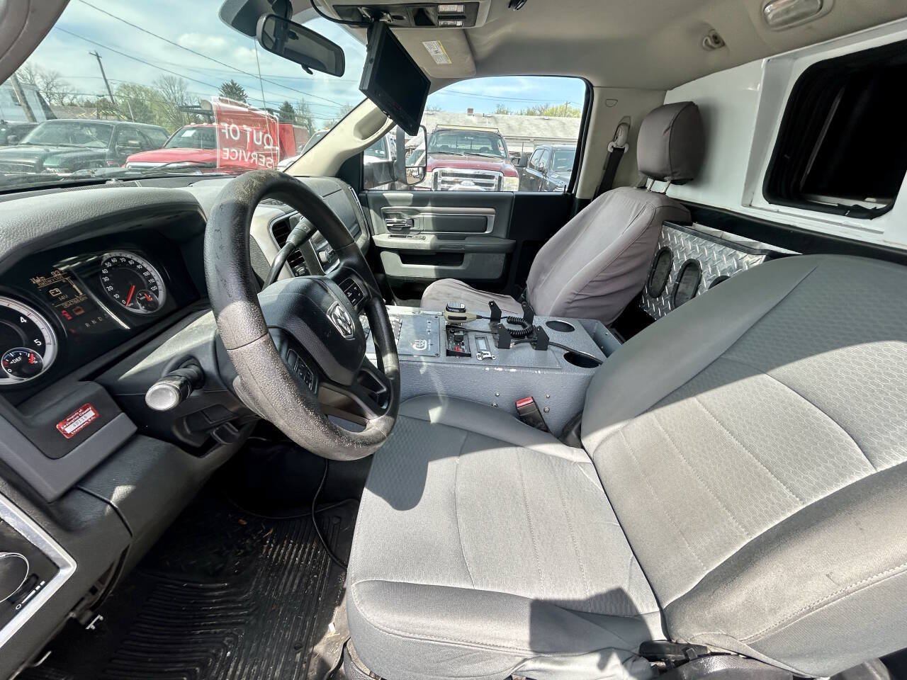 Used 2015 RAM 4500 SLT w/ Quick Order Package 29G SLT RWD image 9