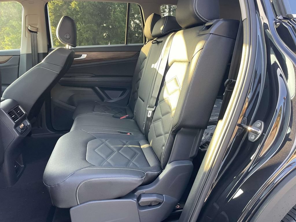 New 2026 Volkswagen Atlas SE FWD image 10