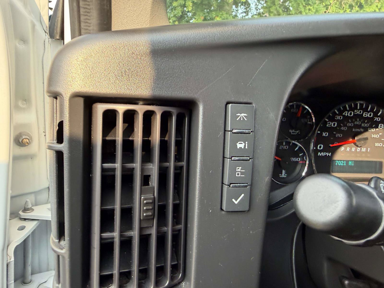 Certified 2024 Chevrolet Express 2500 w/ Driver Convenience Package RWD image 19