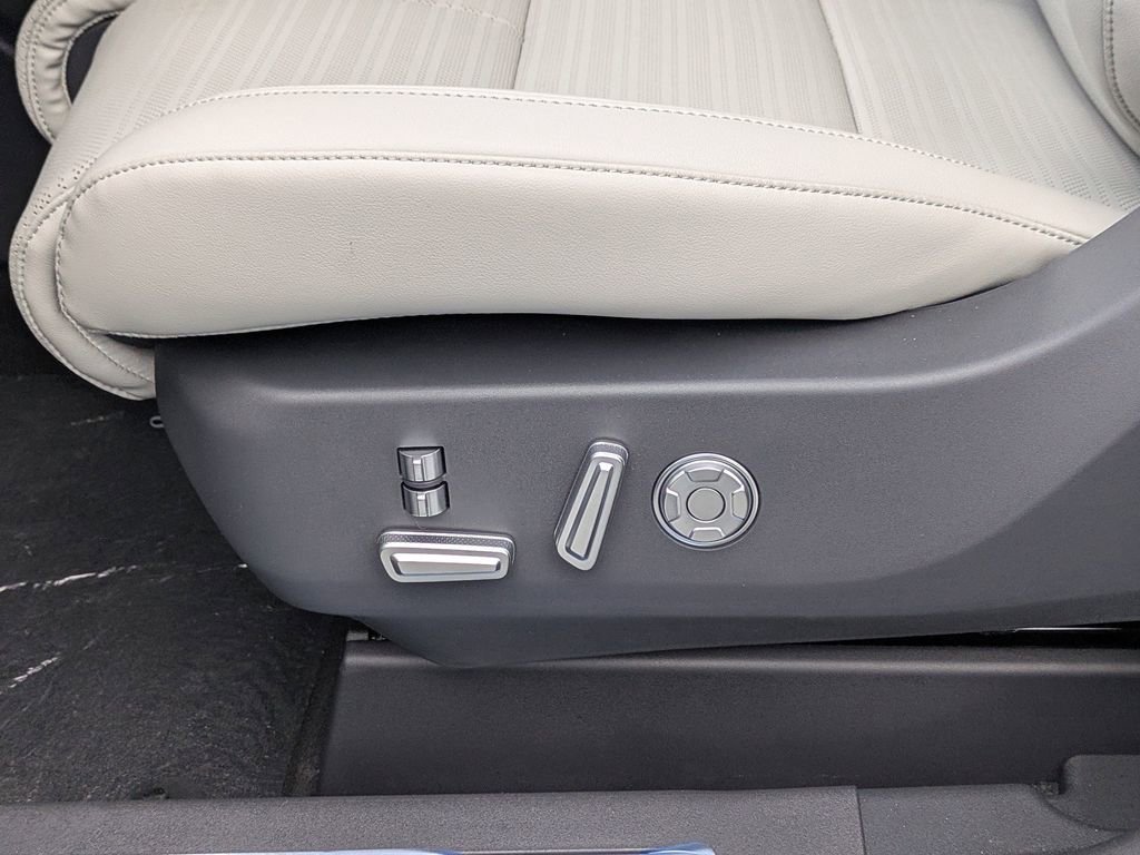 New 2026 Lincoln Nautilus Reserve AWD/4WD image 22