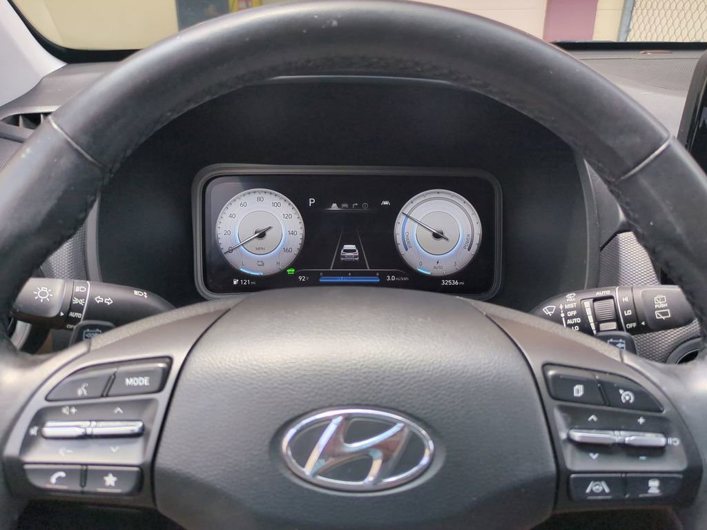 Used 2023 Hyundai Kona Limited w/ Cargo Package FWD image 36