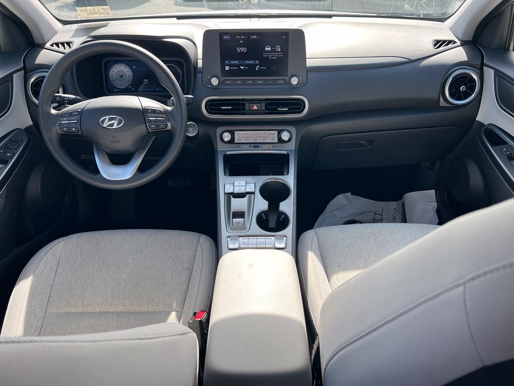 Certified 2023 Hyundai Kona SE FWD image 12