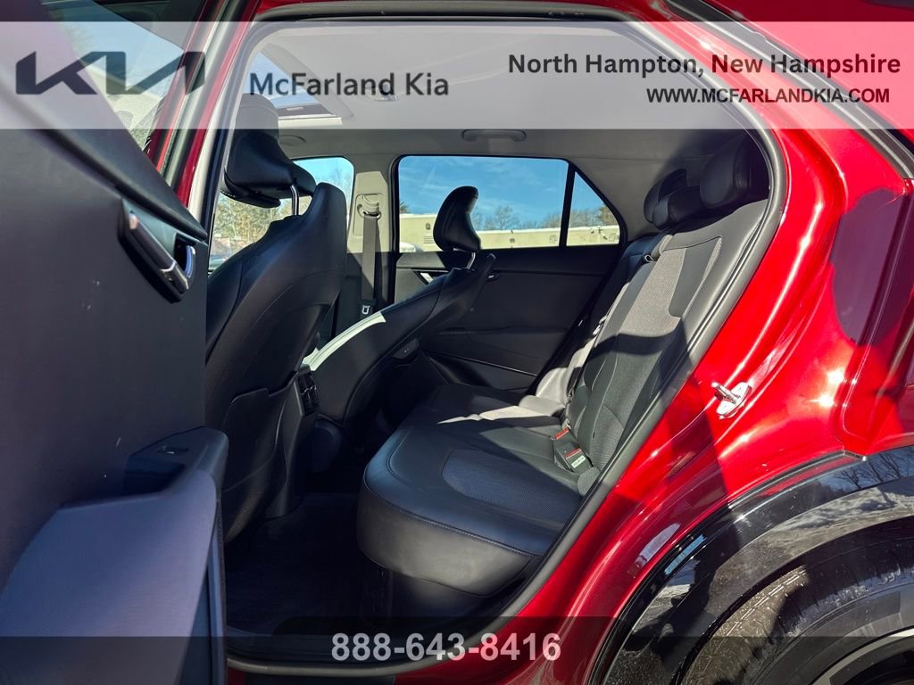Used 2023 Kia Niro EX Touring image 27