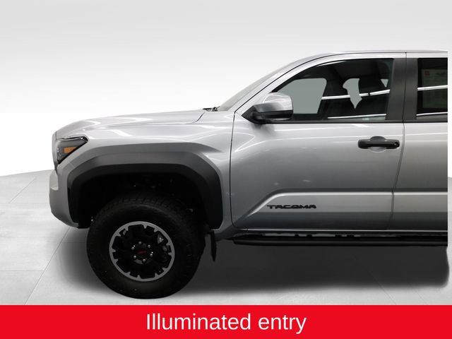 Used 2024 Toyota Tacoma TRD Off-Road image 12