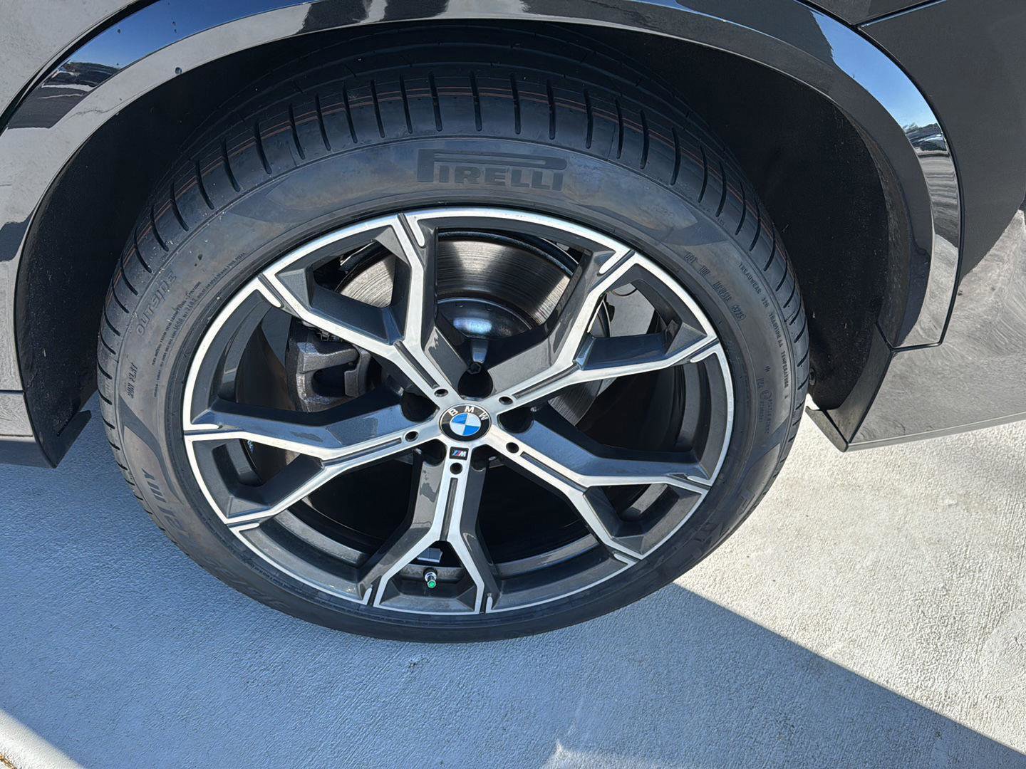 Certified 2024 BMW X5 sDrive40i w/ M Sport Package image 32