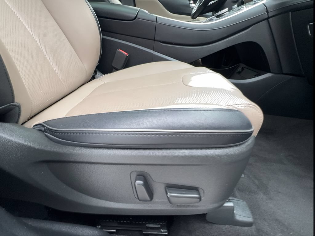 Used 2023 Hyundai Santa Fe Limited FWD image 32