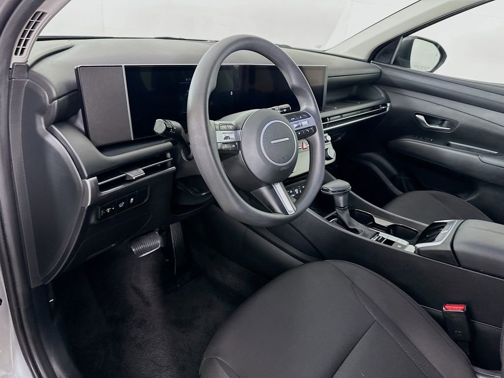 Certified 2025 Hyundai Tucson SEL image 9