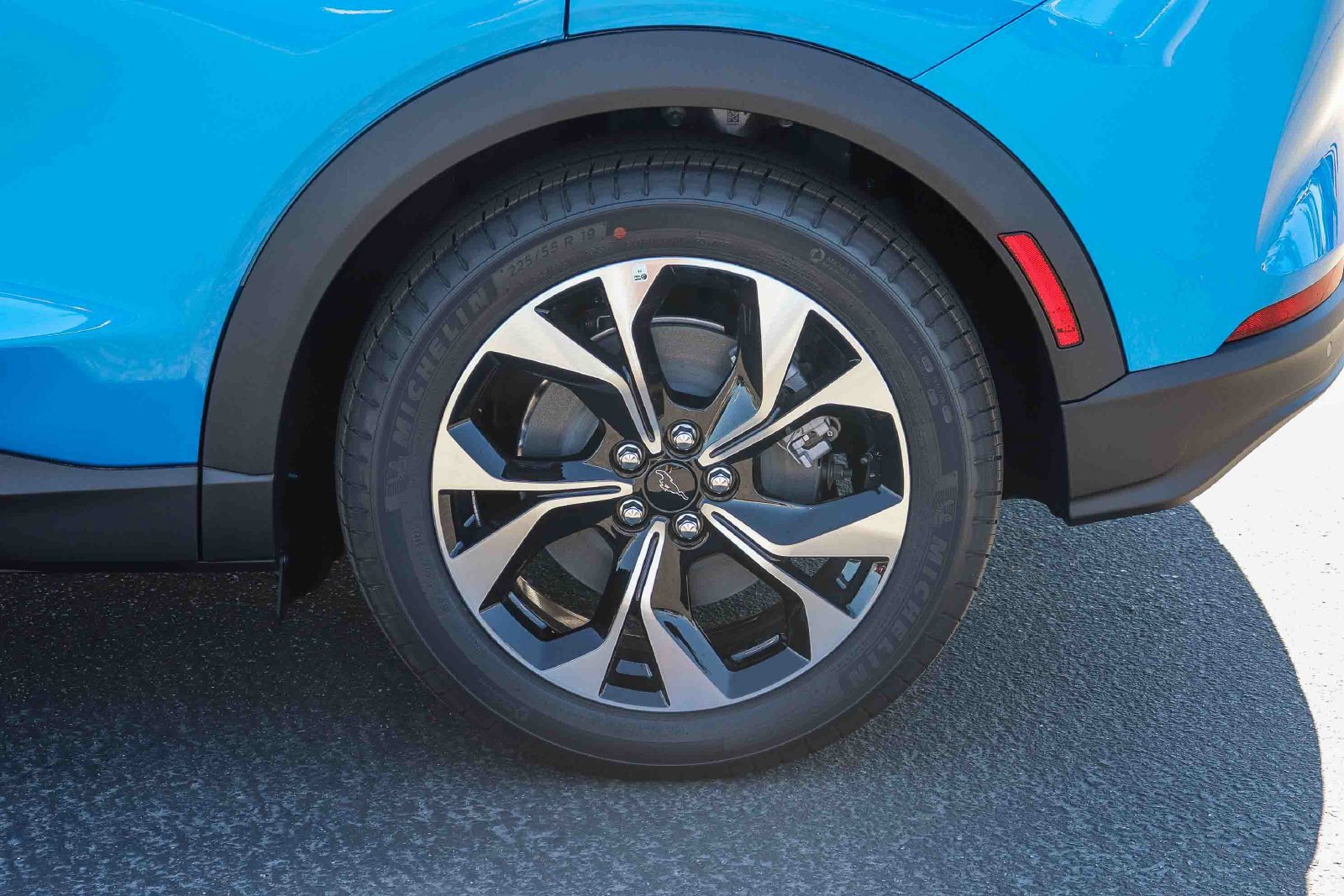New 2026 Ford Mustang Mach-E Select w/ Comfort Package Lite RWD image 9