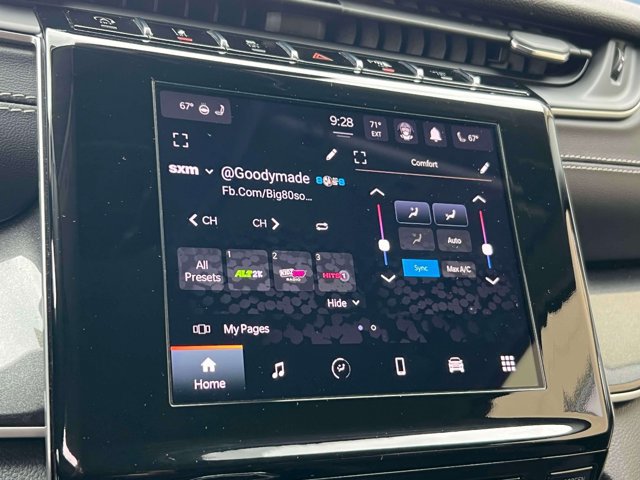 Used 2022 Jeep Grand Cherokee L Laredo w/ Luxury Tech Group I AWD/4WD image 25