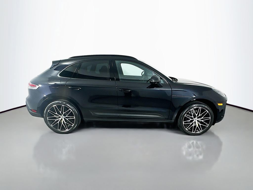 Certified 2026 Porsche Macan image 8