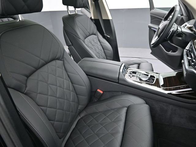Used 2026 BMW X7 xDrive40i image 23