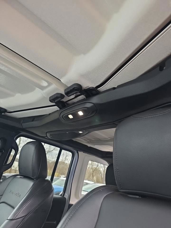 Used 2024 Jeep Wrangler Unlimited Sahara w/ Technology Group image 11