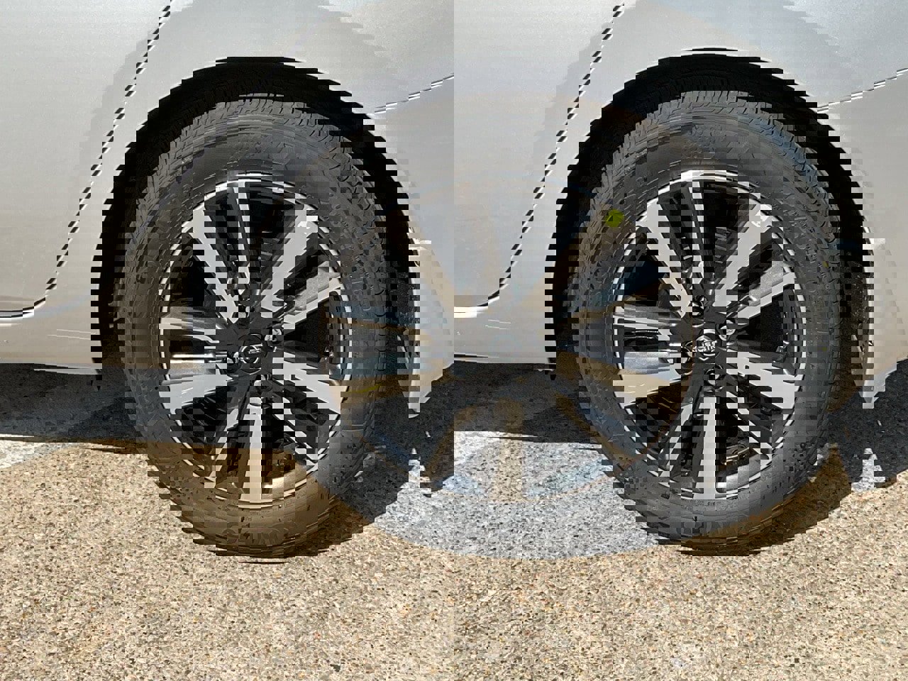 New 2025 Nissan Versa SV w/ Trunk Package image 8