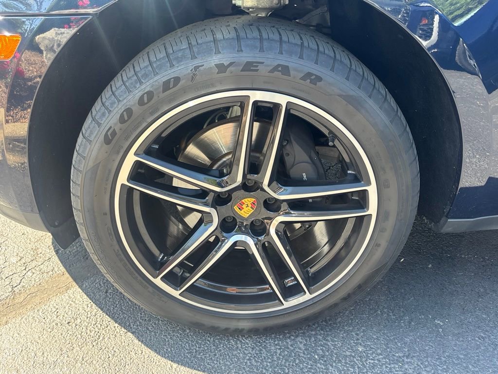 Used 2020 Porsche Macan AWD/4WD image 6