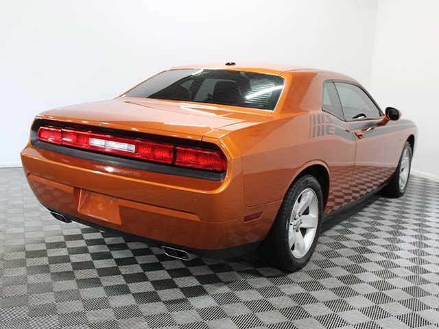 Used 2011 Dodge Challenger RWD image 6