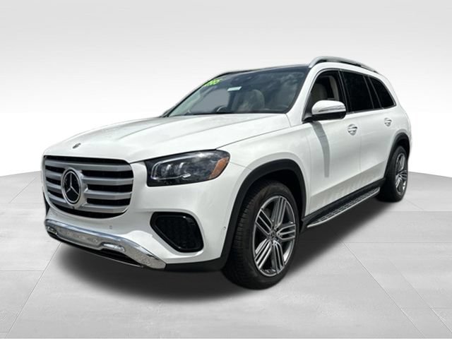 Used 2026 Mercedes-Benz GLS 450 4MATIC image 2