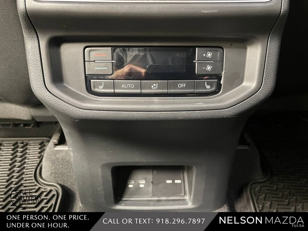 Used 2024 Volkswagen Atlas SEL Premium R-Line image 41