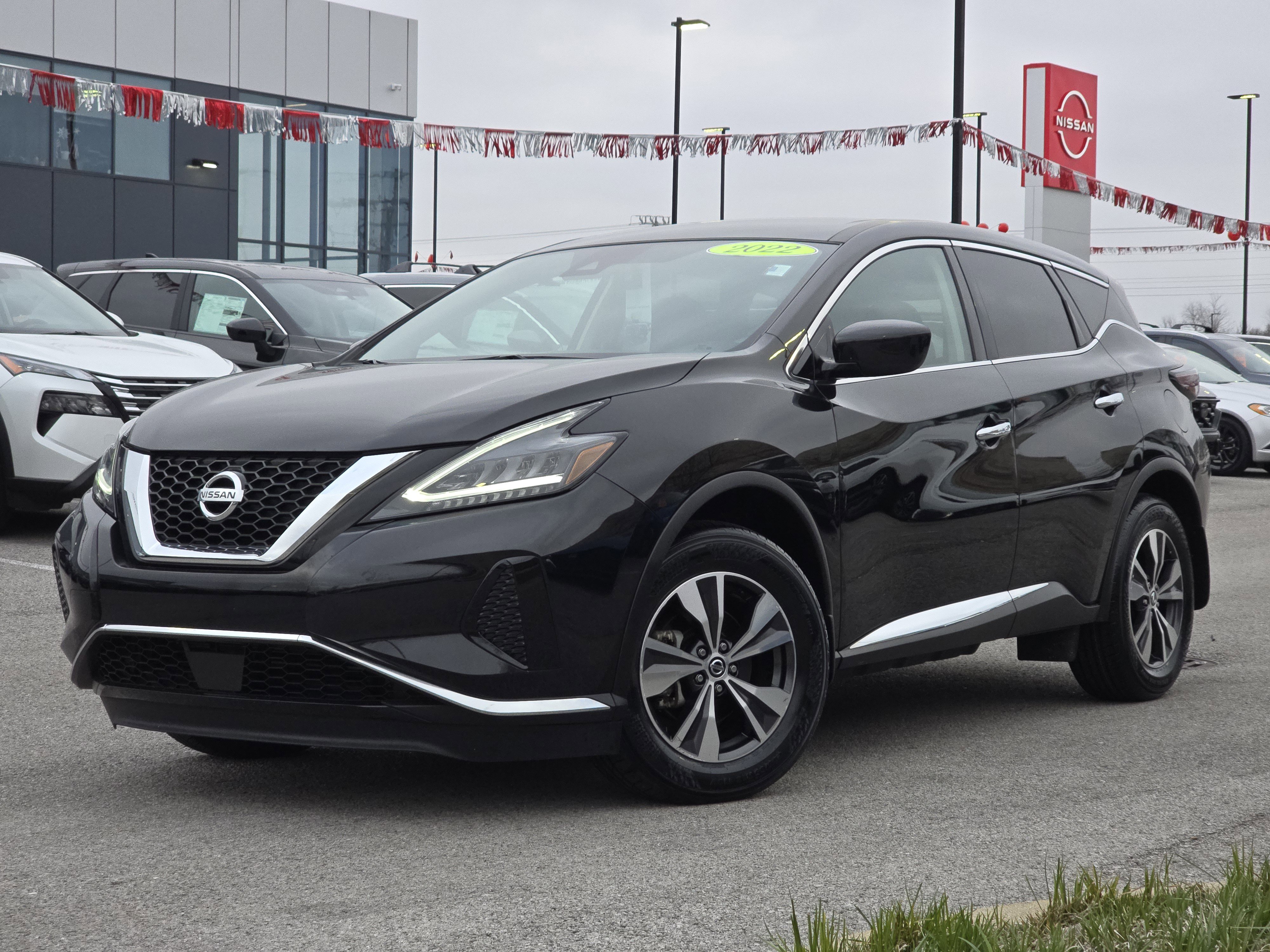 Used 2022 Nissan Murano S image 2