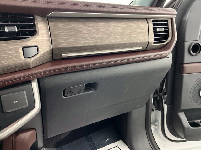 Used 2024 Ford Expedition Limited RWD image 39