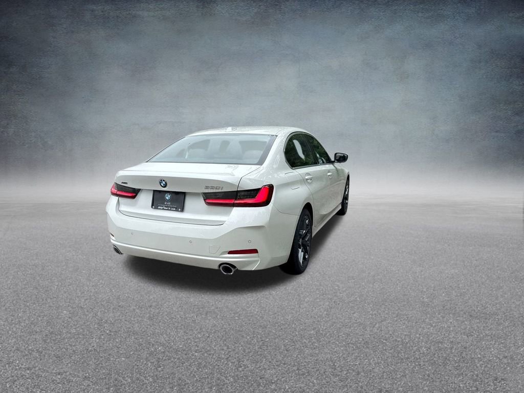 Used 2025 BMW 330i xDrive Sedan w/ Convenience Package image 9