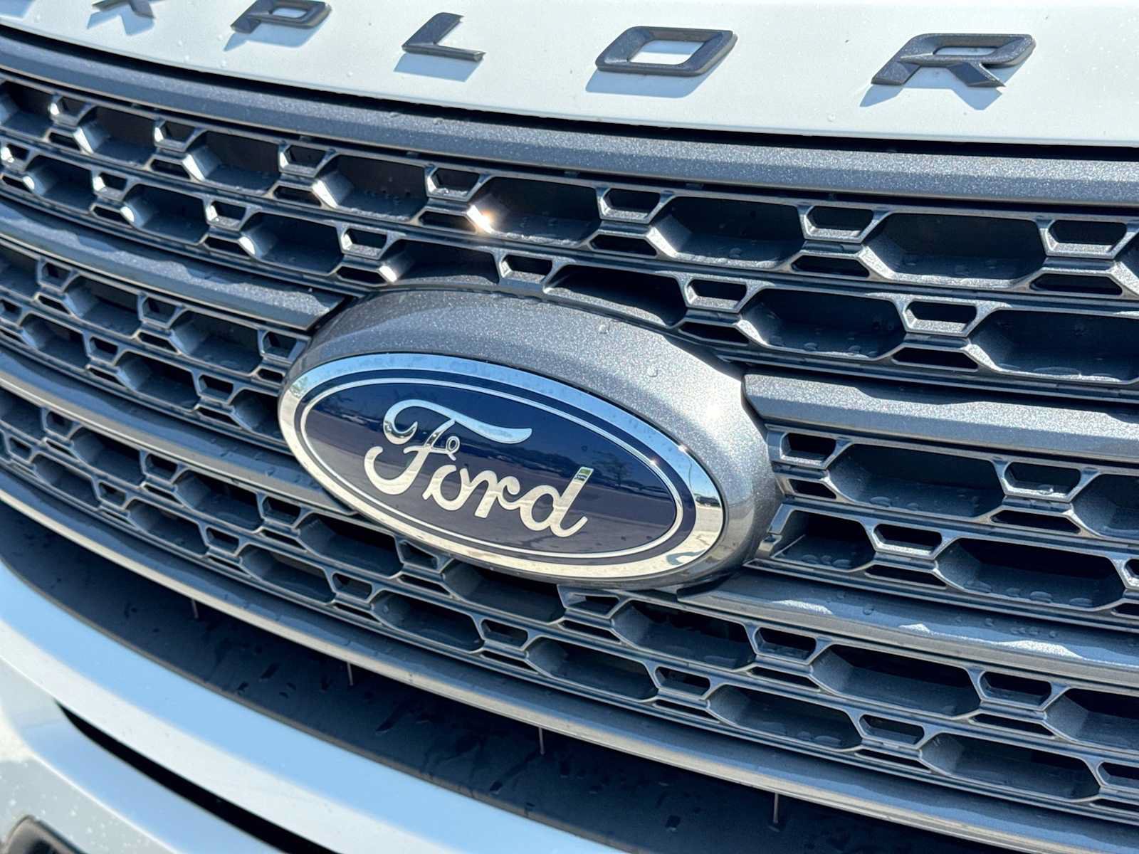 Used 2023 Ford Explorer XLT w/ Equipment Group 202A AWD/4WD image 11