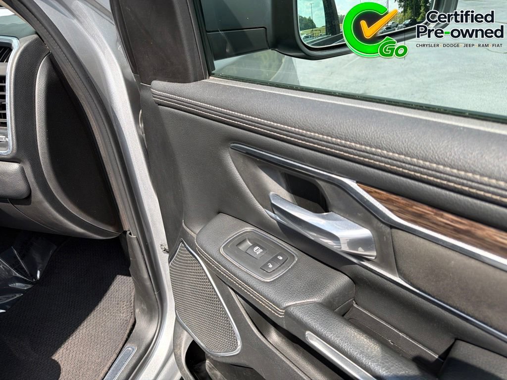 Used 2019 RAM 1500 Laramie AWD/4WD image 36