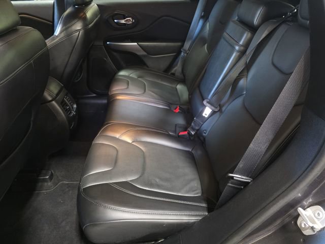 Used 2019 Jeep Cherokee Limited AWD/4WD image 20