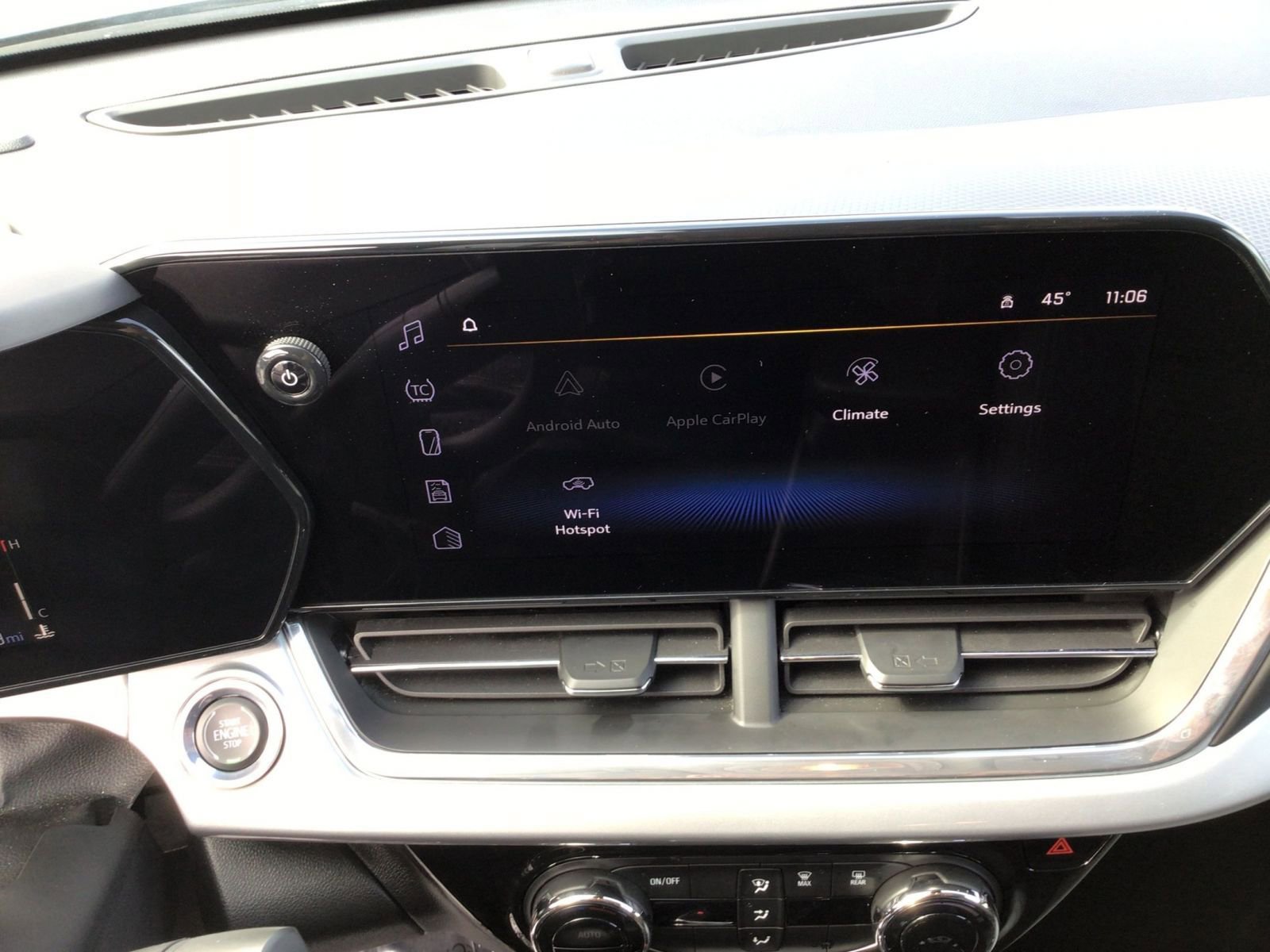 Used 2025 Chevrolet Trax LT image 20