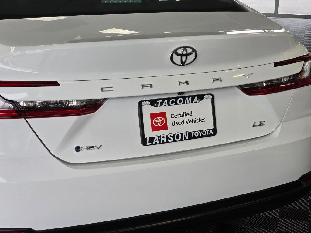 Used 2025 Toyota Camry LE FWD image 12
