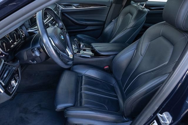 Used 2018 BMW 530e xDrive AWD/4WD image 11
