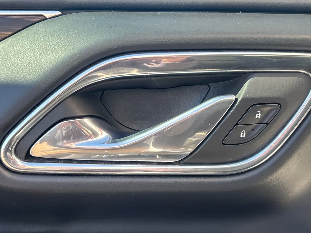 Used 2023 Chevrolet Tahoe Premier image 7