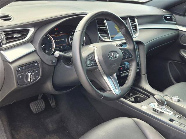 Used 2020 INFINITI QX50 Essential w/ Edition 30 Package FWD image 9