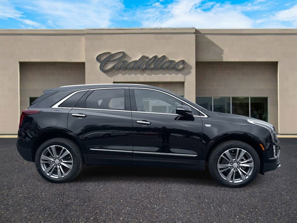 New 2026 Cadillac XT5 Premium Luxury w/ Driver Assist Package image 2