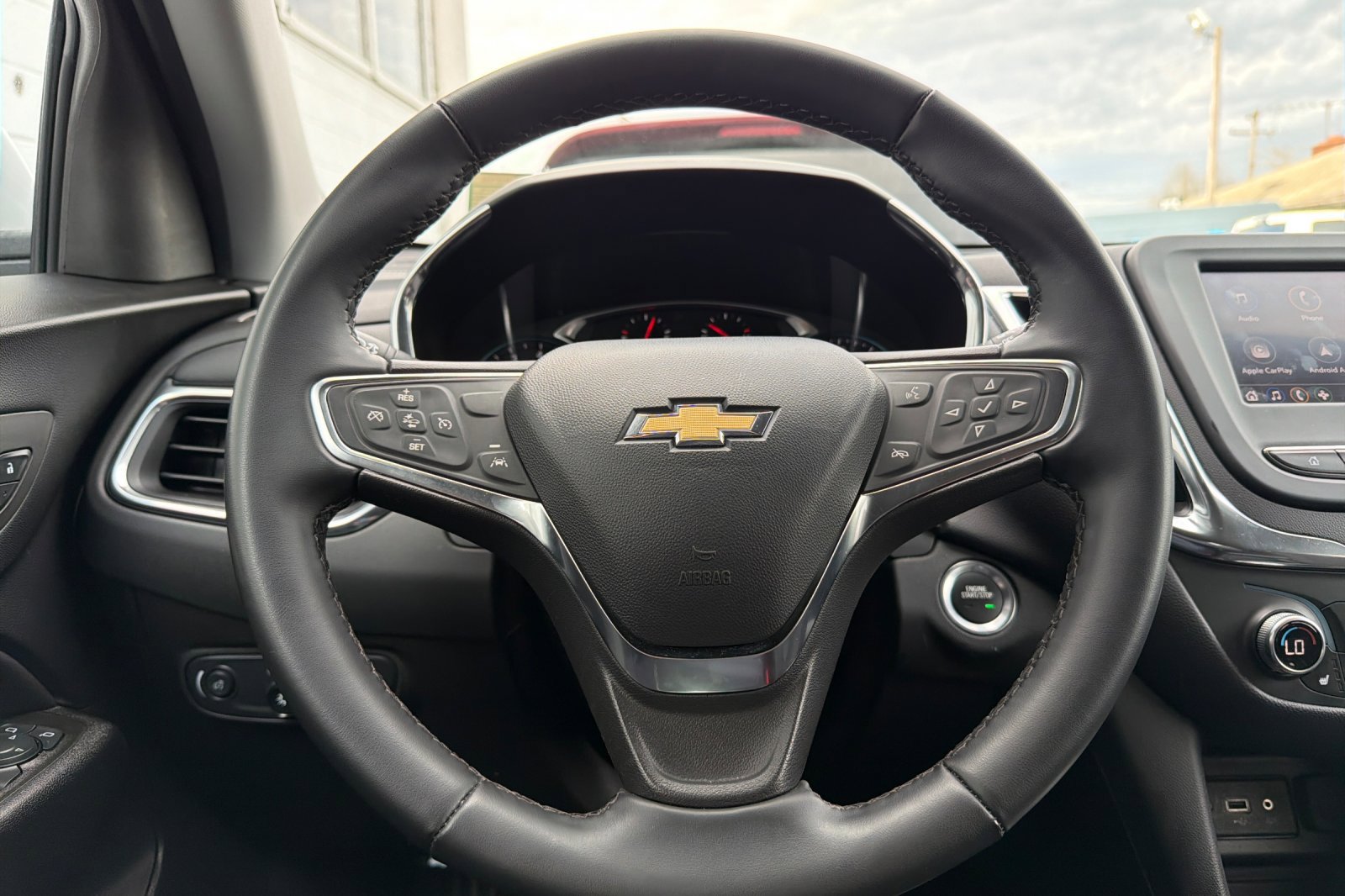 Used 2024 Chevrolet Equinox LT AWD/4WD image 23