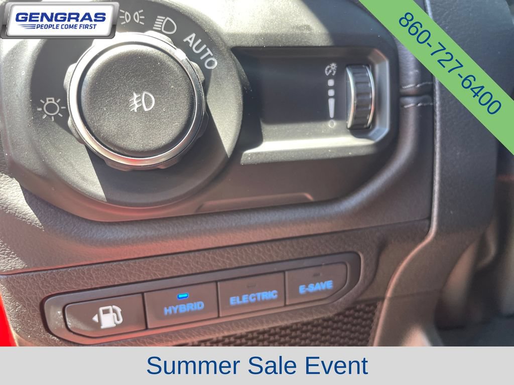 Used 2025 Jeep Wrangler Unlimited Sahara AWD/4WD image 43
