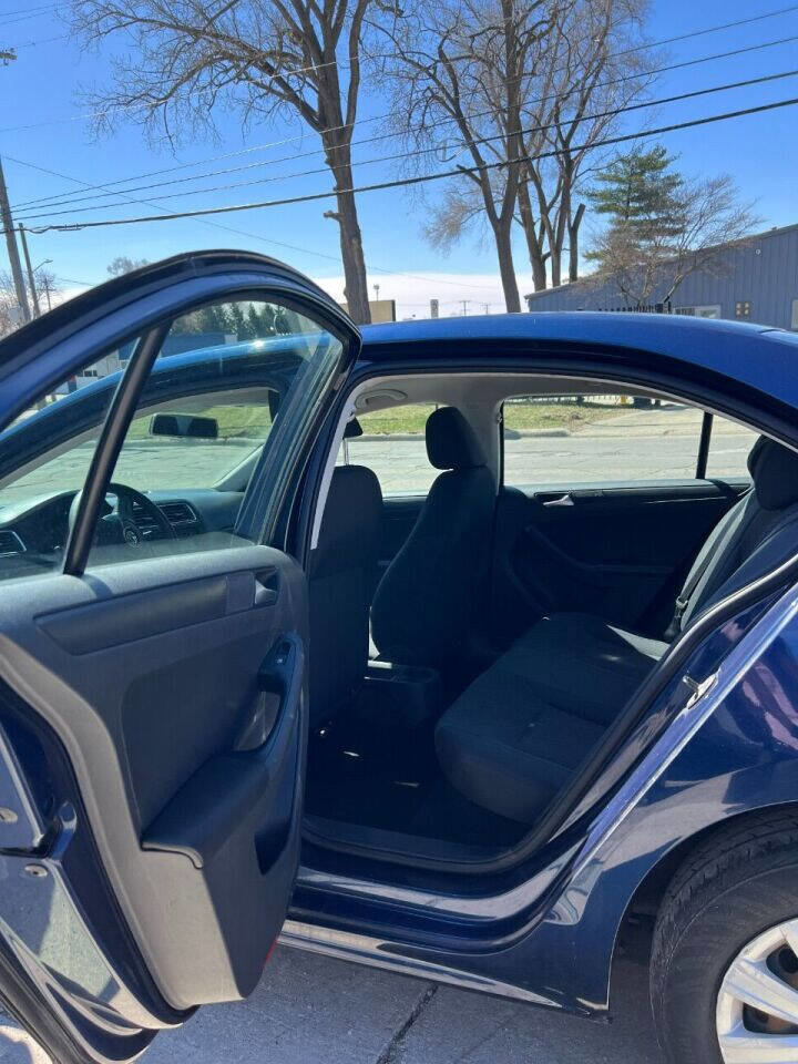 Used 2013 Volkswagen Jetta Sedan image 17